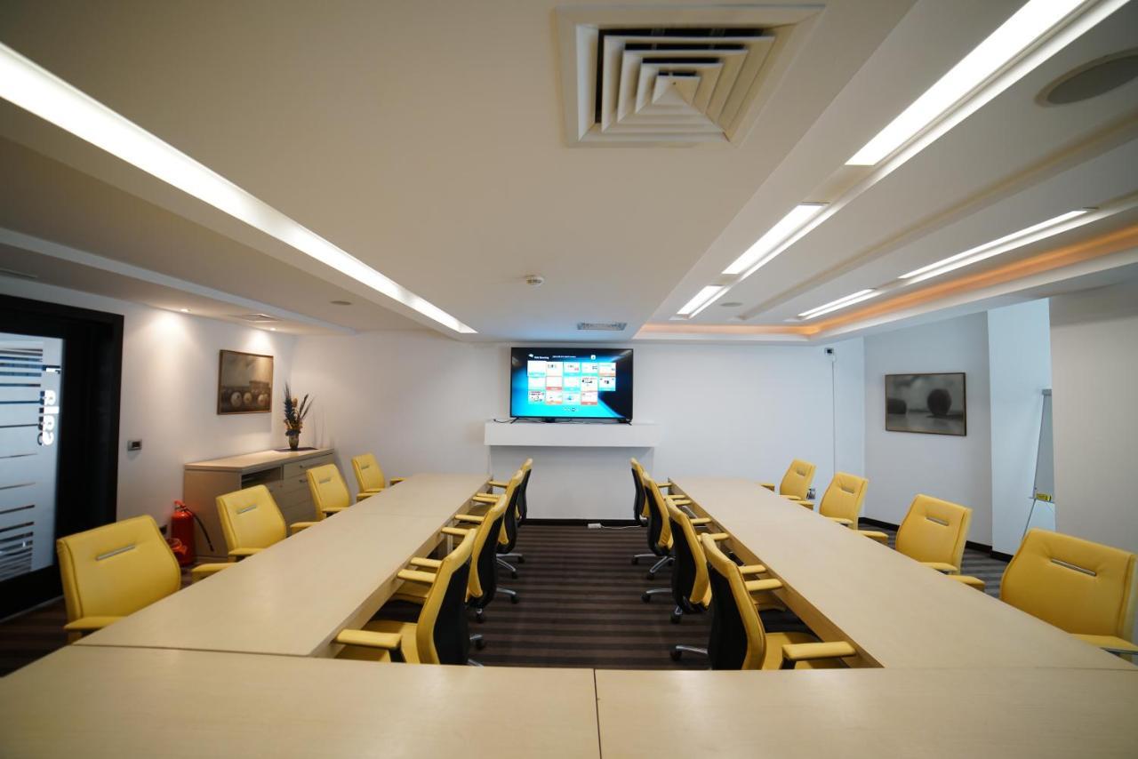 Hotel Vojvodina Zrenjanin Luaran gambar